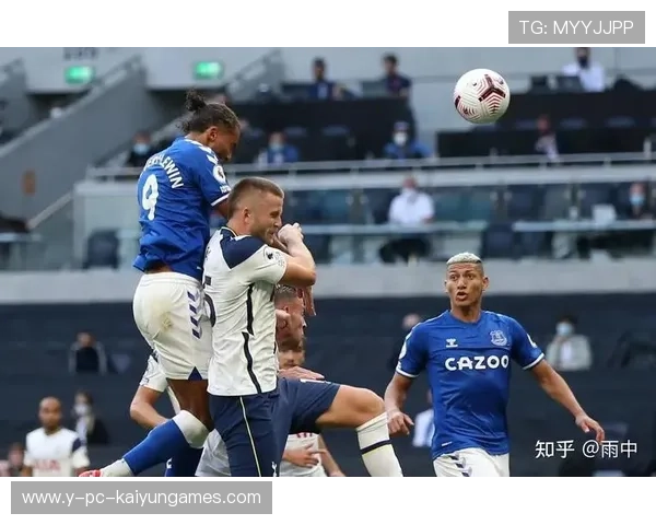 切尔西2比0完胜埃弗顿，战绩回升势头明显